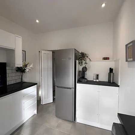50 Wood St Apartment Burton-upon-Trent Exterior photo